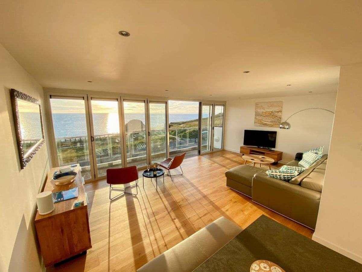 Sunset Waves Sea View Apartment Featuring Panoramic Views & Parking นิวคีย์ ภายนอก รูปภาพ