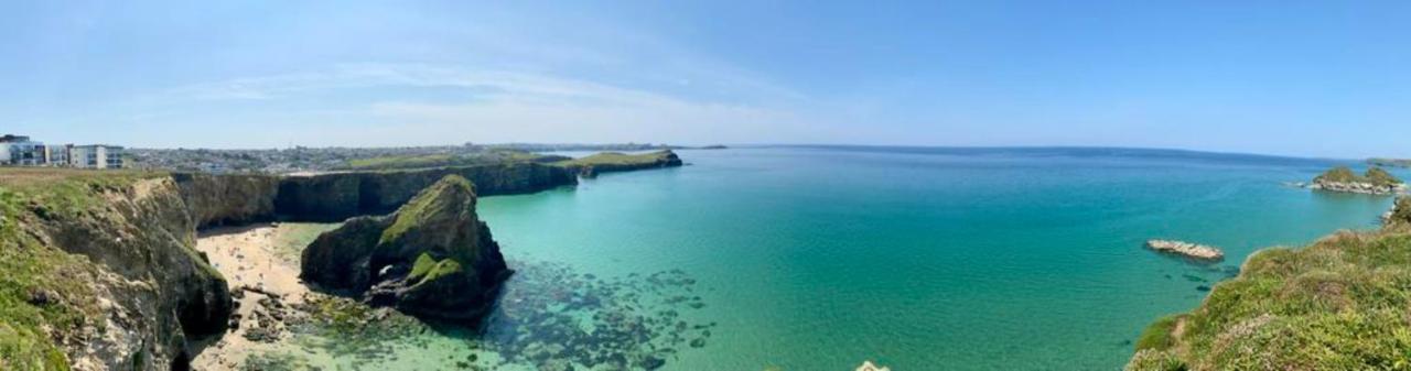 Sunset Waves Sea View Apartment Featuring Panoramic Views & Parking นิวคีย์ ภายนอก รูปภาพ